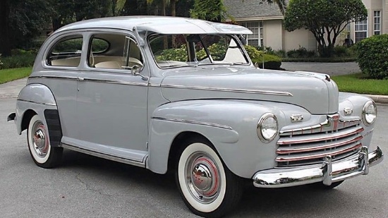 1946 Ford Super Deluxe