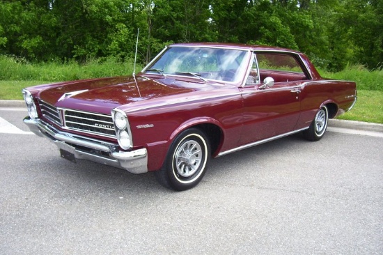 1965 Pontiac Tempest Custom