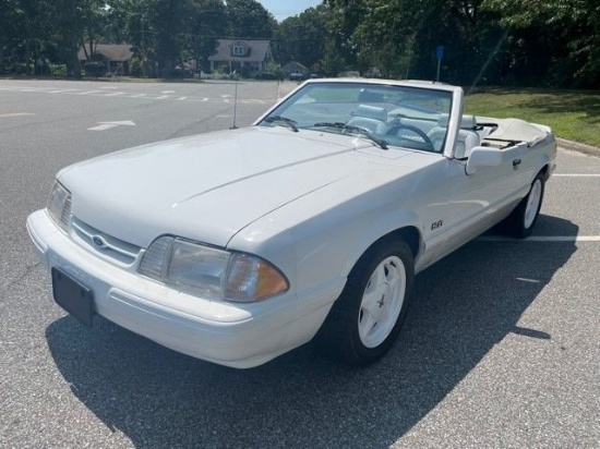 1993 Ford Mustang Special Edition