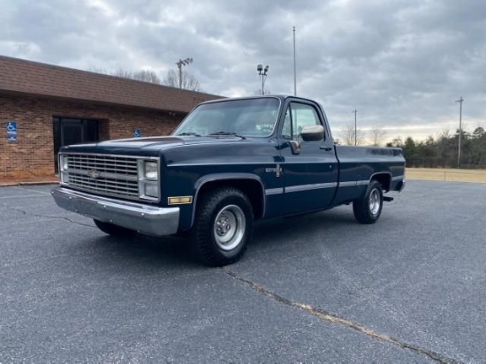 1984 Chevrolet C10 Custom Deluxe