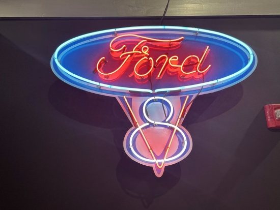 Ford V8 Neon