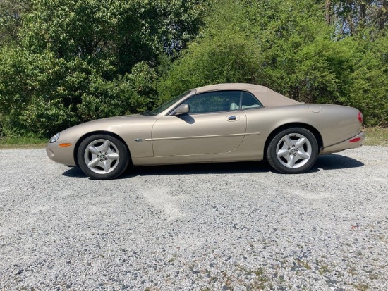 1998 Jaguar XK8