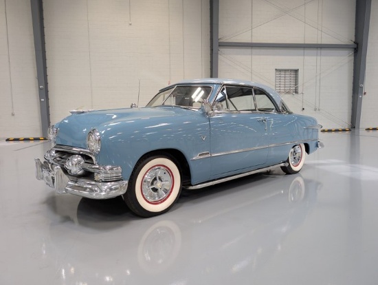 1951 Ford Victoria