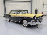 1957 Ford Fairlane 500 Club Victoria
