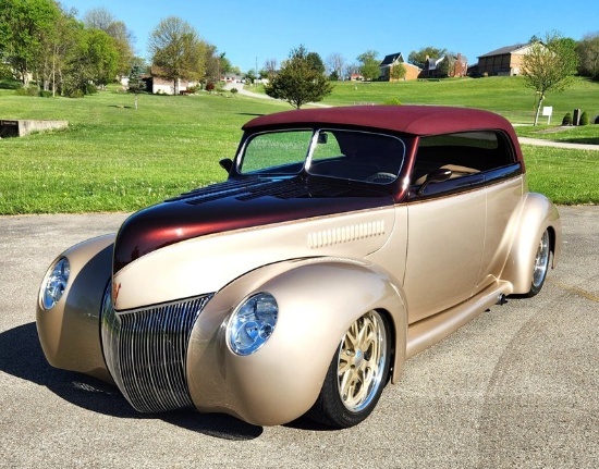 1939 Ford Custom