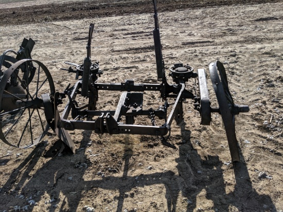 ANTIQUE PLOW