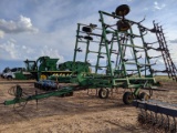 37FT JOHN DEERE 680 CHISEL PLOW, DRAG TYPE