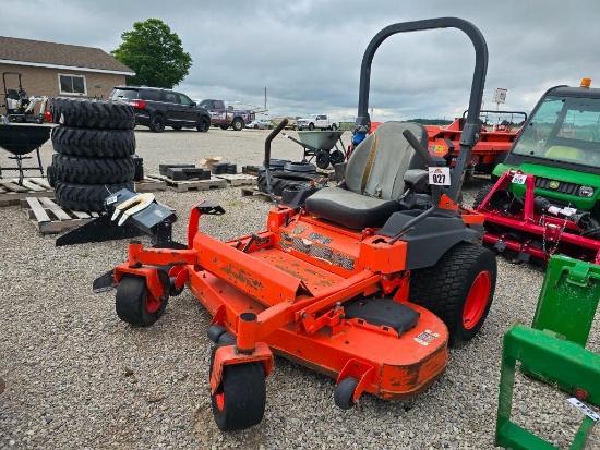 Kubota Z726 Zero Turn Mower