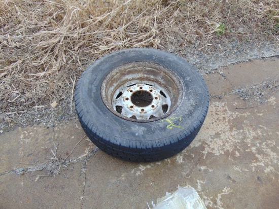 225/75/r16 trailer tire on rim