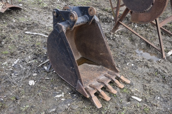 24in Excavator Bucket