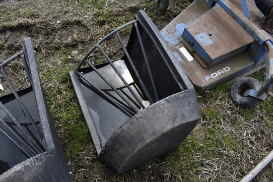 Wall mounted Hay Feeder