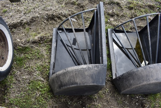 Wall mounted Hay Feeder