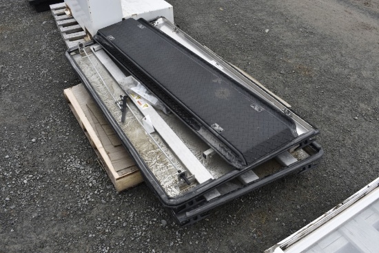 Black Diamond Plate truck bed cover