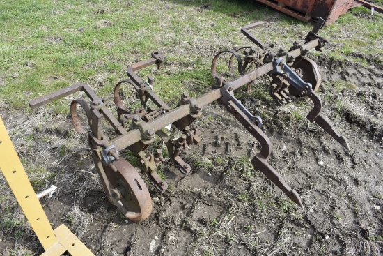 2 Point Cultivator