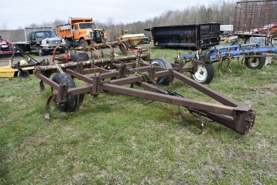 Bradley 12 Shank Chisel Plow