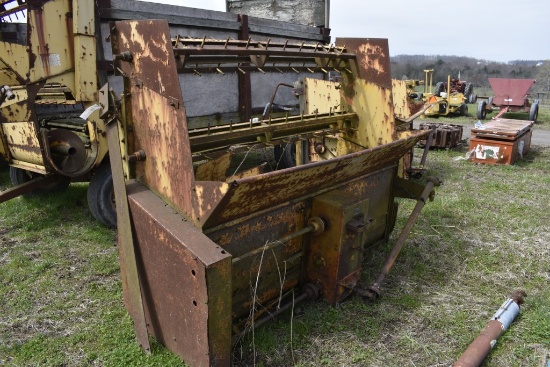 Papec Front end unloading part for a forage wagon
