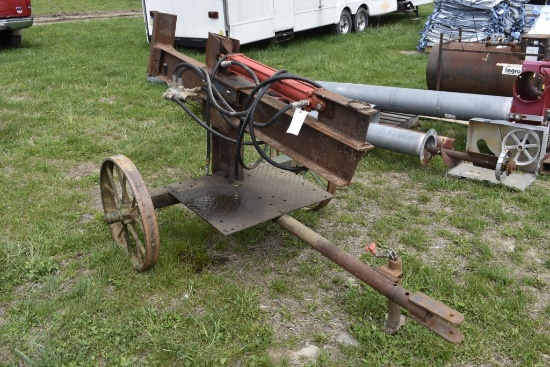 Hydraulic powered log splitter