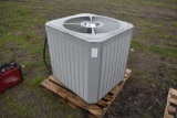 Trane XE 1200 Air conditioning unit