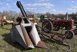 New Idea 323 Single Row Corn Picker