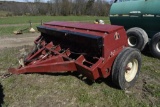 International 5100 Grain Drill