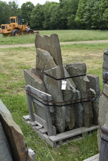 Pallet of Stand up Stone