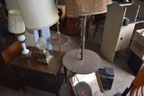 5 lamps, table and mirror