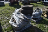 Pallet with large ammount of tires and rims