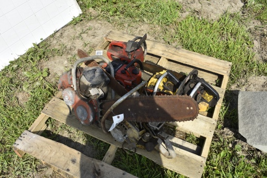 Pallet of 6 used chainsaws