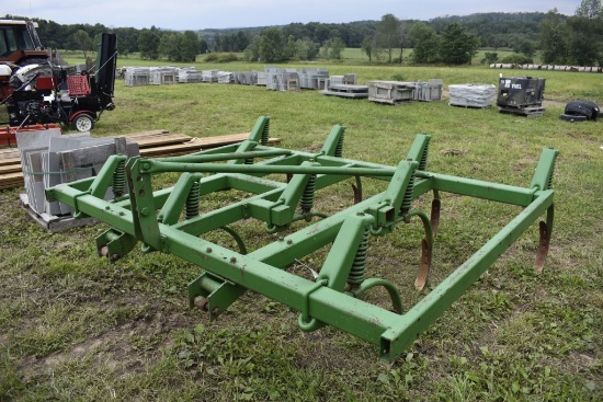 John Deere E1600 3pt Chisel Plow