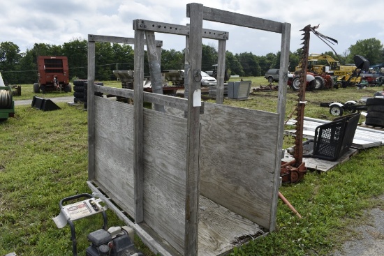 Wooden Animal Shearing Station