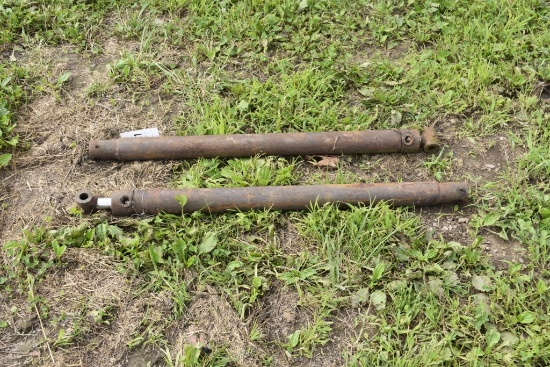 pair of hydraulic cylinders