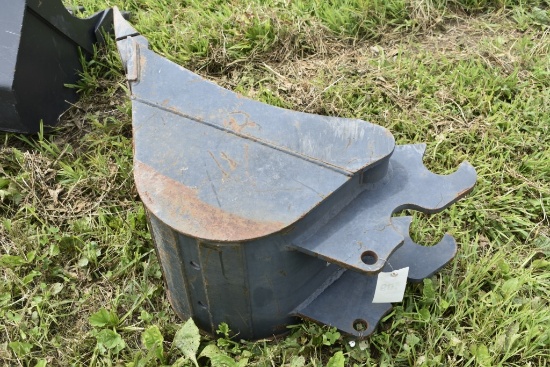 New 18" Kubota KX121-3 Bucket