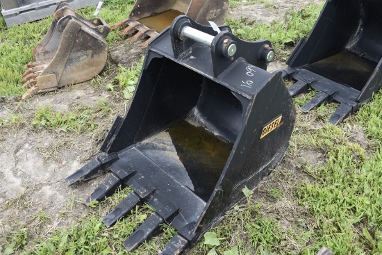 New 30" Diesel Tooth Bucket for 18k Class Machine