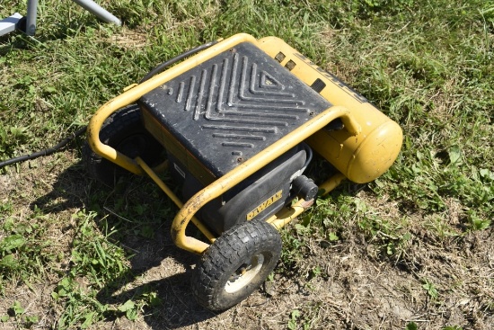 Dewalt Emgle air compressor