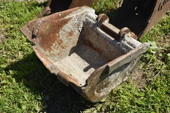 24" excavator bucket that’s going to need a lot of work