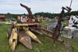 New Holland 782 Chopper with 2 row corn head