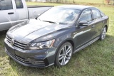 2017 Volkswagen Passat TSI Car