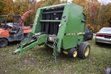 John Deere 375 Round baler
