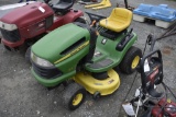 John Deere 102 Lawn Tractor