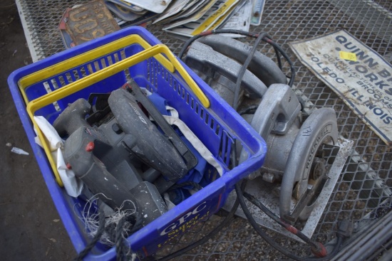 Porter cable battery operated circ saw with not battery or charger