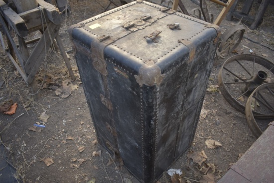 KHM of Scranton PA Antique Railroad Luggage trunk