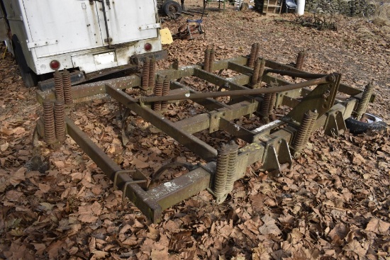 Brady 1000 Chisel Plow