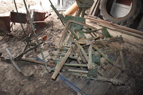 John Deere Cultivator arms