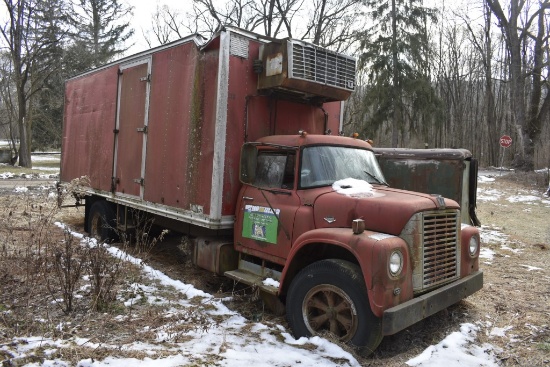 International Loadstar 1800 Box Truck