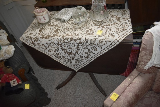 Nice Drop leaf table