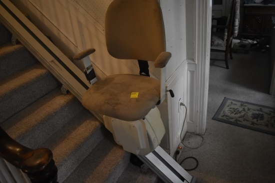 Lift chair for stairs that works and is built for a section of 14 steps