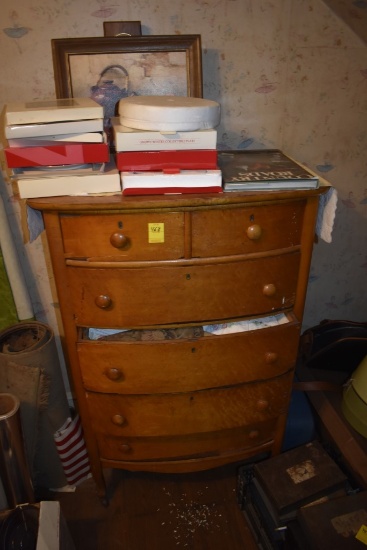 6 drawer wooden dresser with contents