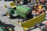 John Deere 425 Lawn Tractor