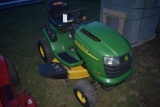 John Deere L100 3 speed lawn tractor