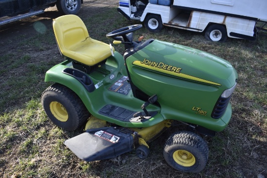 John Deere LT180 Lawn Tractor